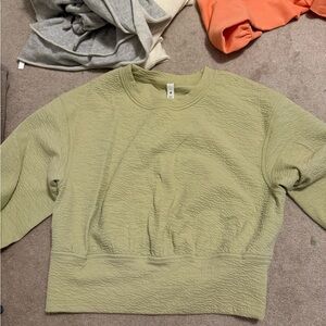 Women’s Green lululemon pullover